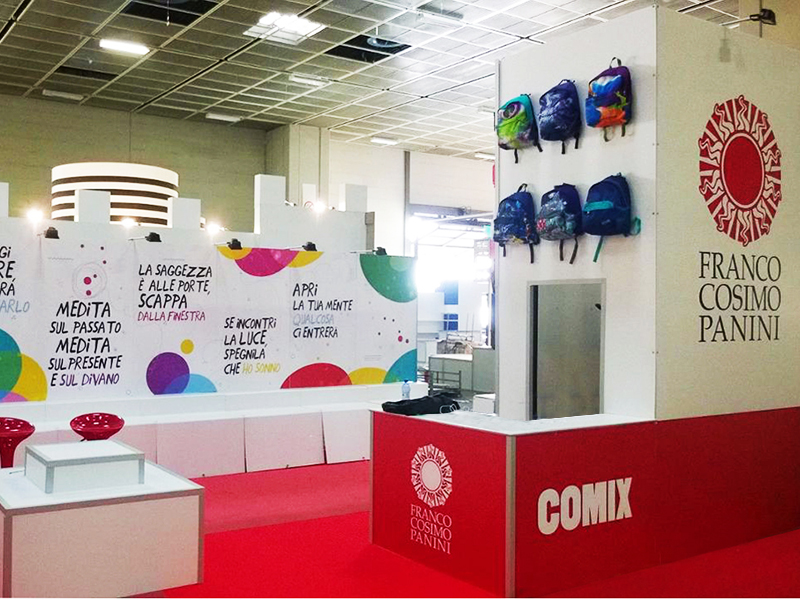 Montage de stand d'exposition Quadra Mono 16 Fastand accessori stand fiera