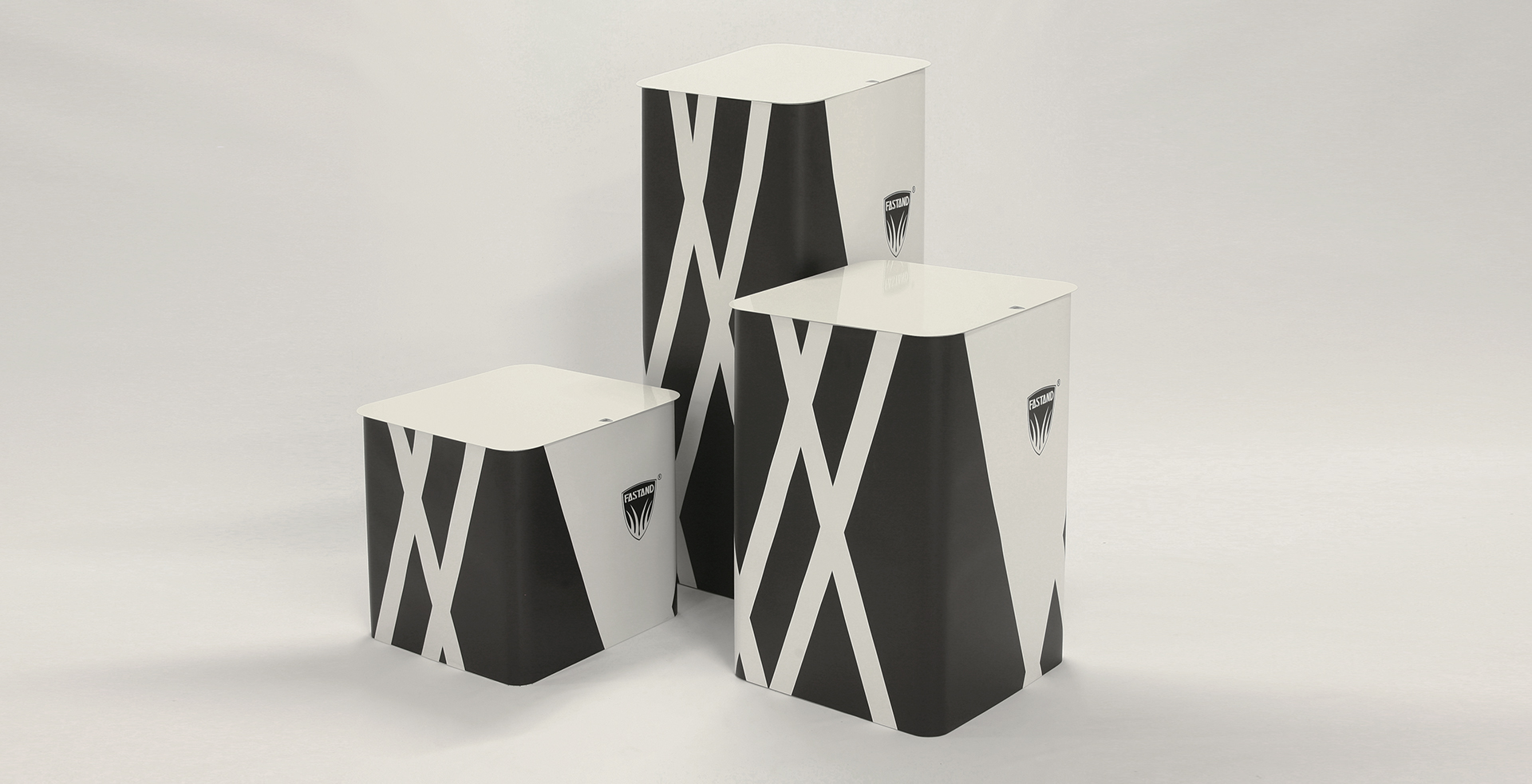 espositore-parallelepipedo-trasportabile-in-valigia expositeur carré