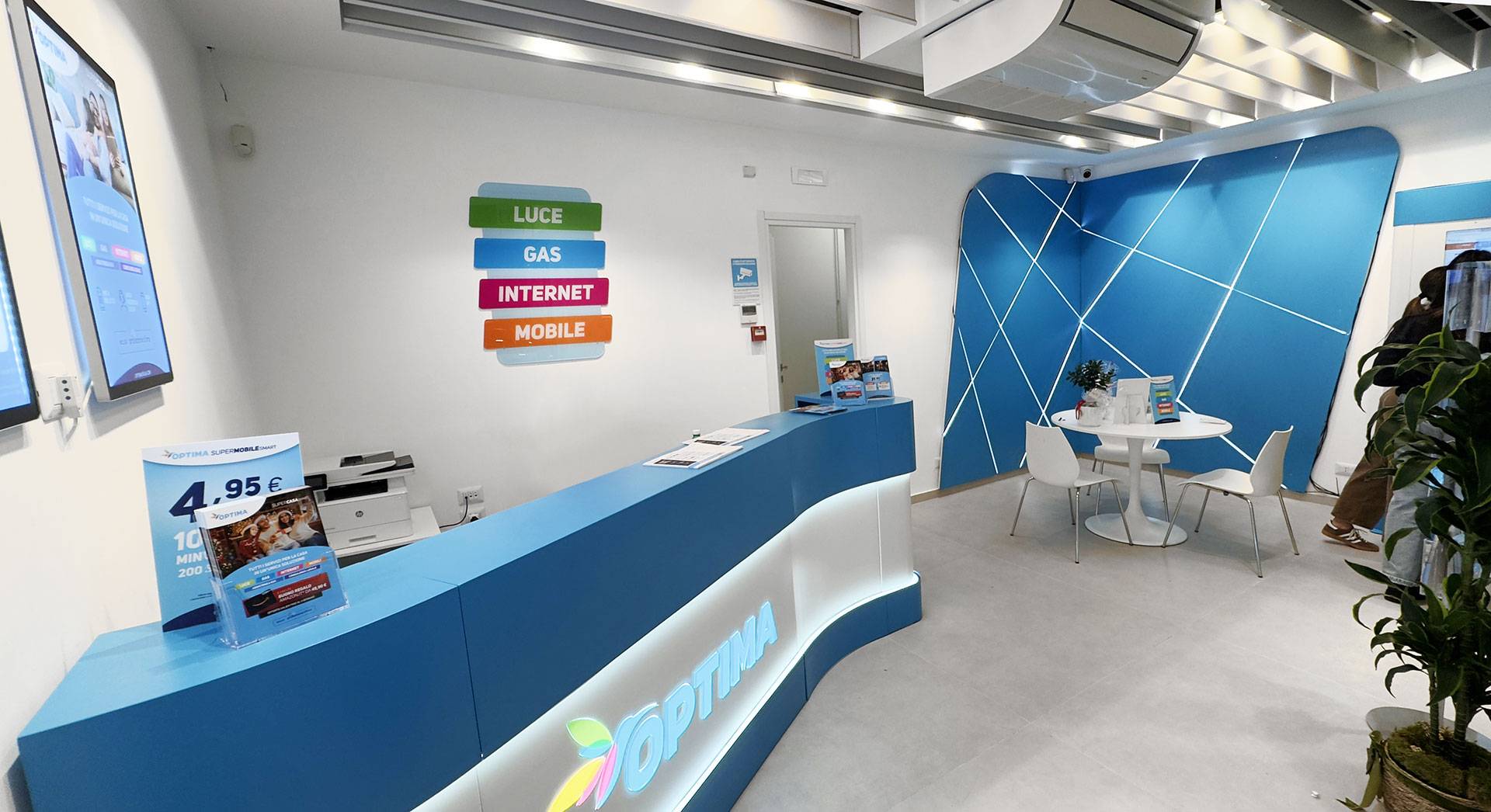 boutique corner shop