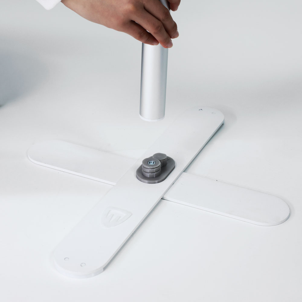 Porte-caractéristiques à fente plexiglas