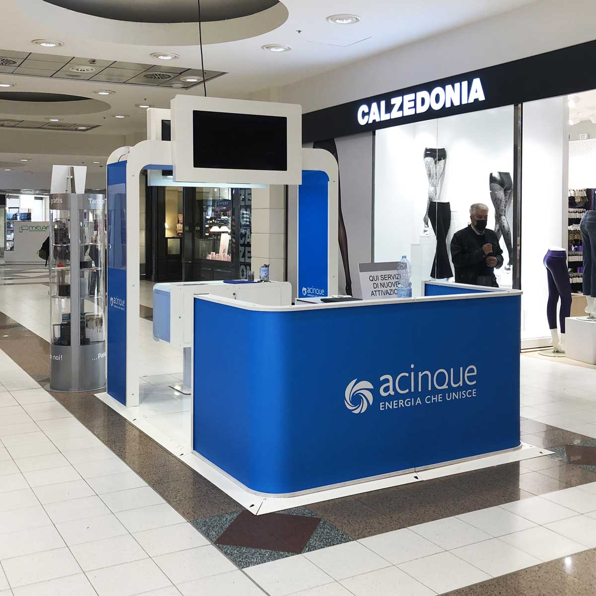 stand permanenti per centro commerciale 